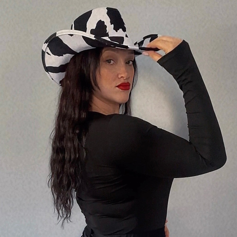 Cow Print Flare Chaps - Black and White 🤠 - Picture 6 of 7